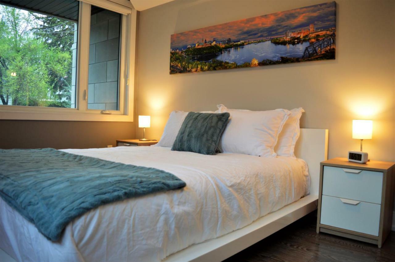 Simply Luxury Stays Ottawa Exterior photo